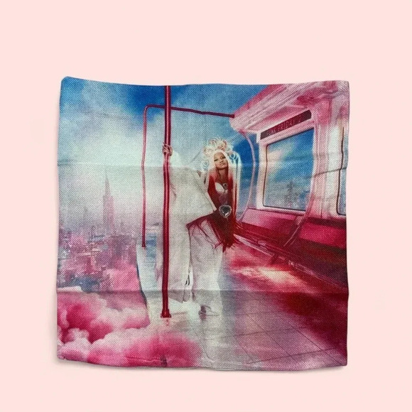 Nicki Minaj - Pink Friday  2 - - Picture 3 of 4